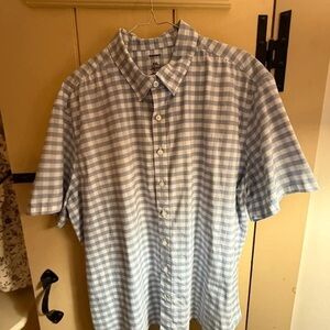 H&M Light Blue and White Checked Short-Sleeve Button-Down Shirt